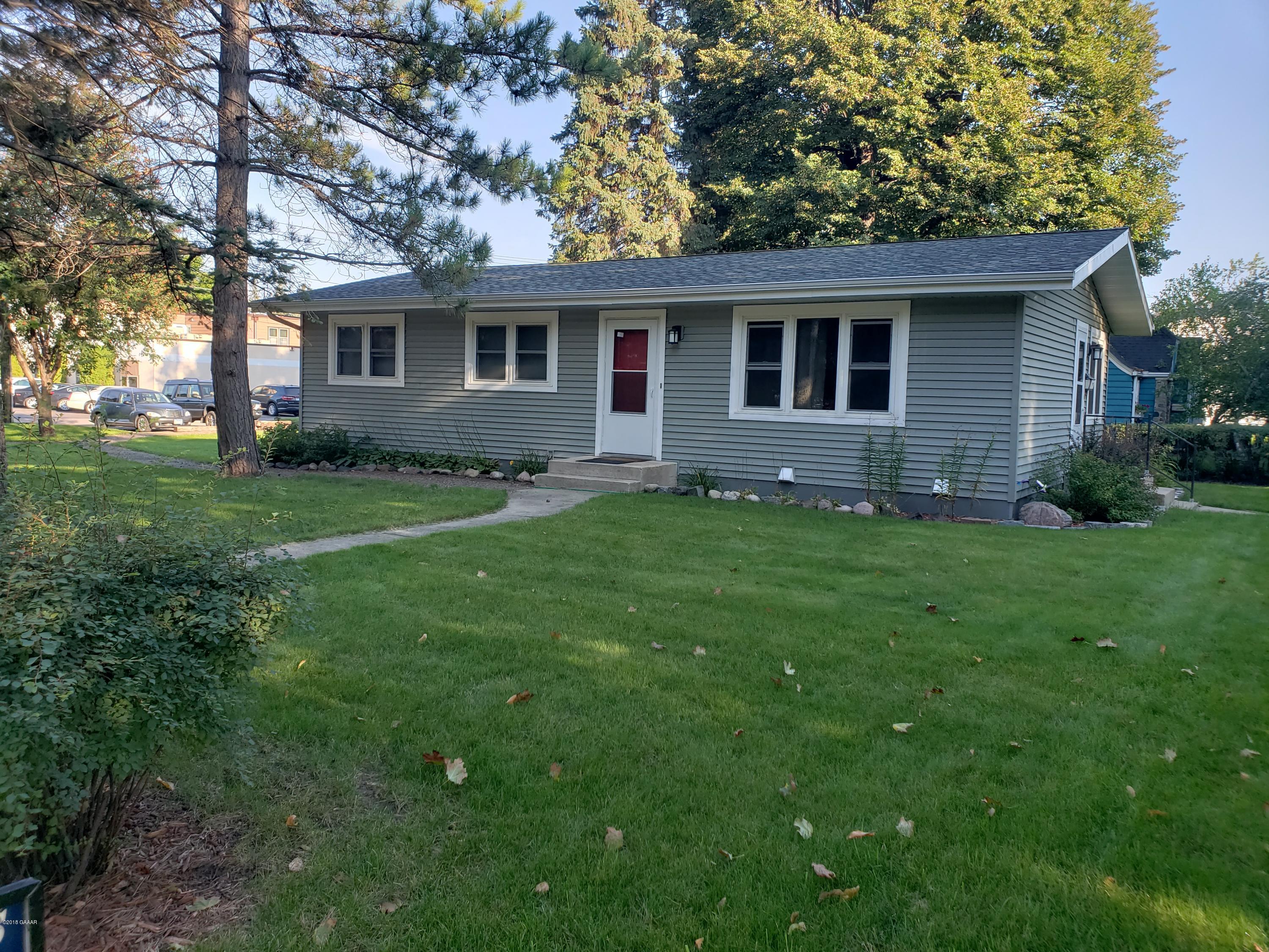 1022 Hawthorne Street, Alexandria, MN 56308 MLS 1025852 Edina Realty