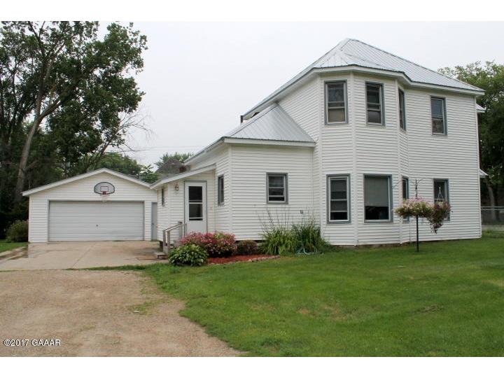 104 N Clayborn Avenue, Parkers Prairie, MN, 56361 MLS 1023282