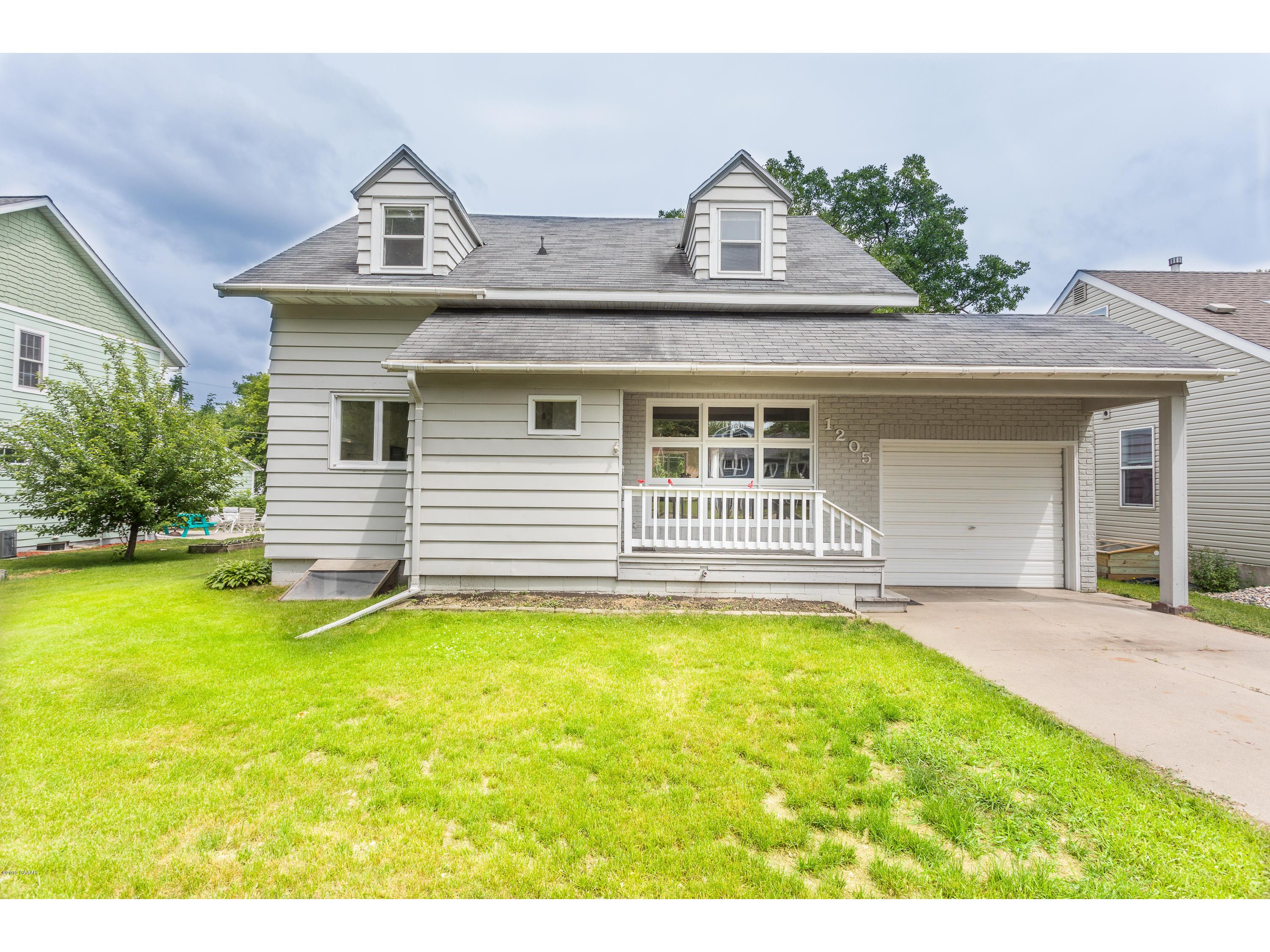 1205 Douglas Street, Alexandria, MN 56308 MLS 1027551 Edina Realty