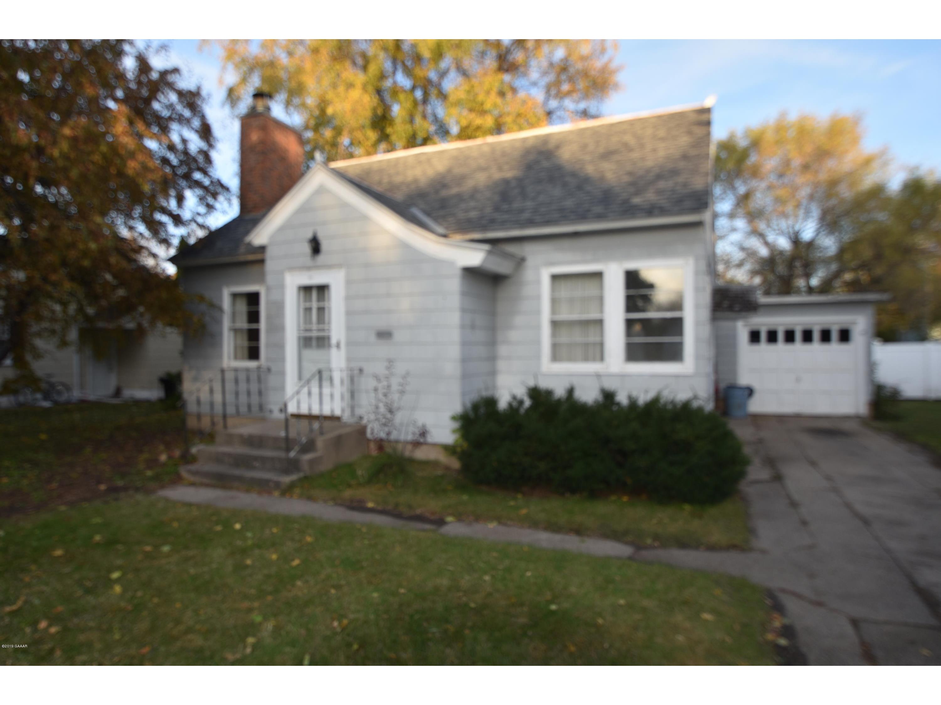 1211 Bryant Street, Alexandria, MN 56308 MLS 1028377 Edina Realty