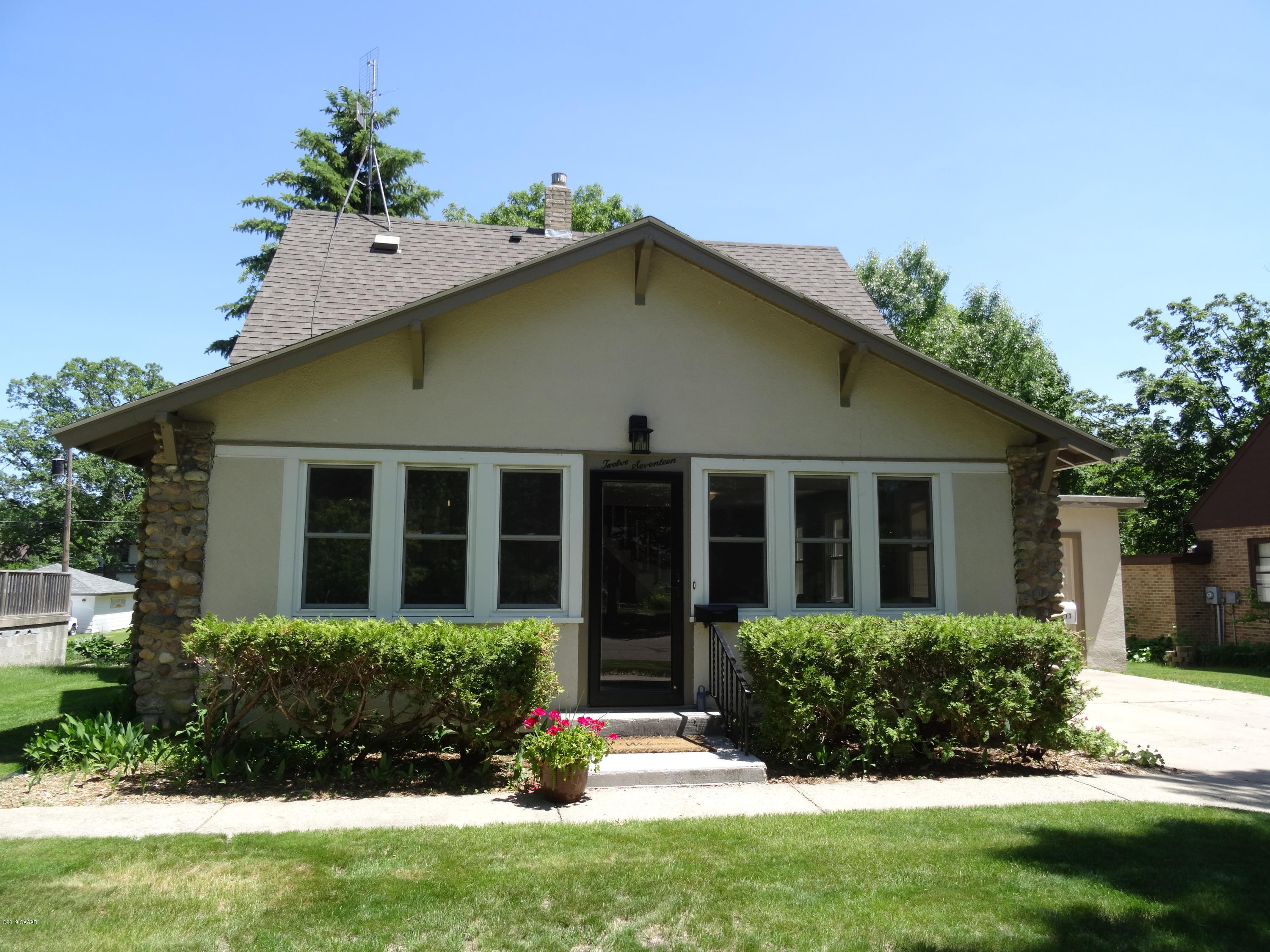 1217 Douglas Street, Alexandria, MN, 56308 MLS 1027351 Edina Realty