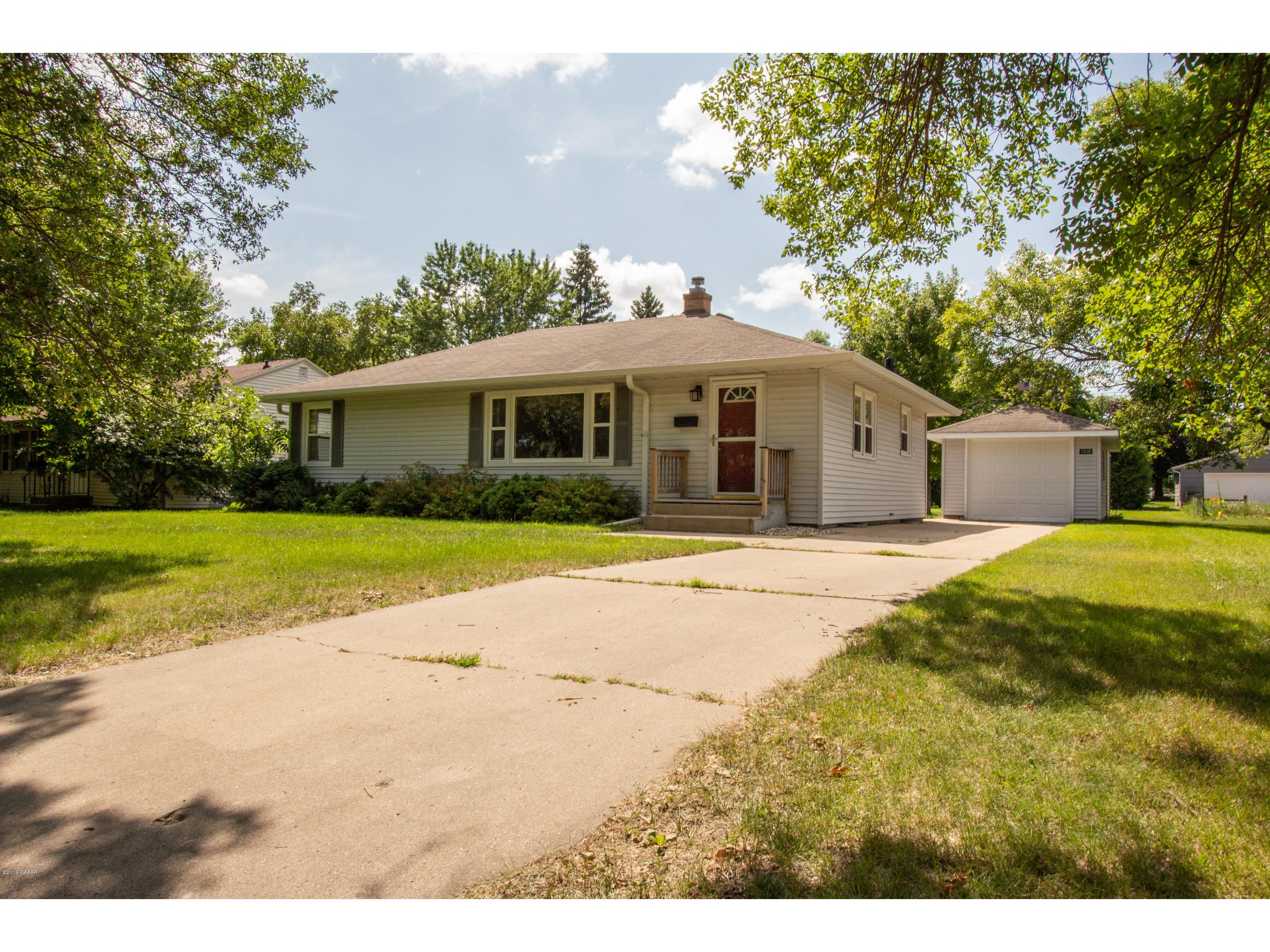 1520 Cedar Street, Alexandria, MN 56308 MLS 1027926 Edina Realty