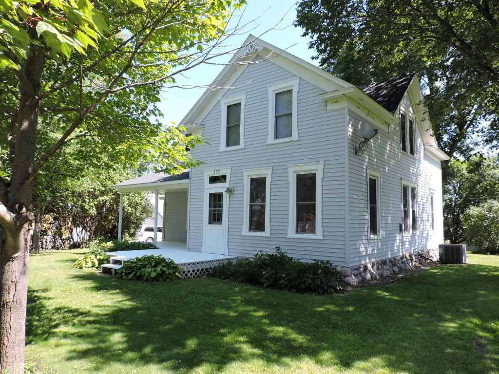 207 2nd Street S, Grove City, MN, 56243 MLS 1025545 Edina Realty