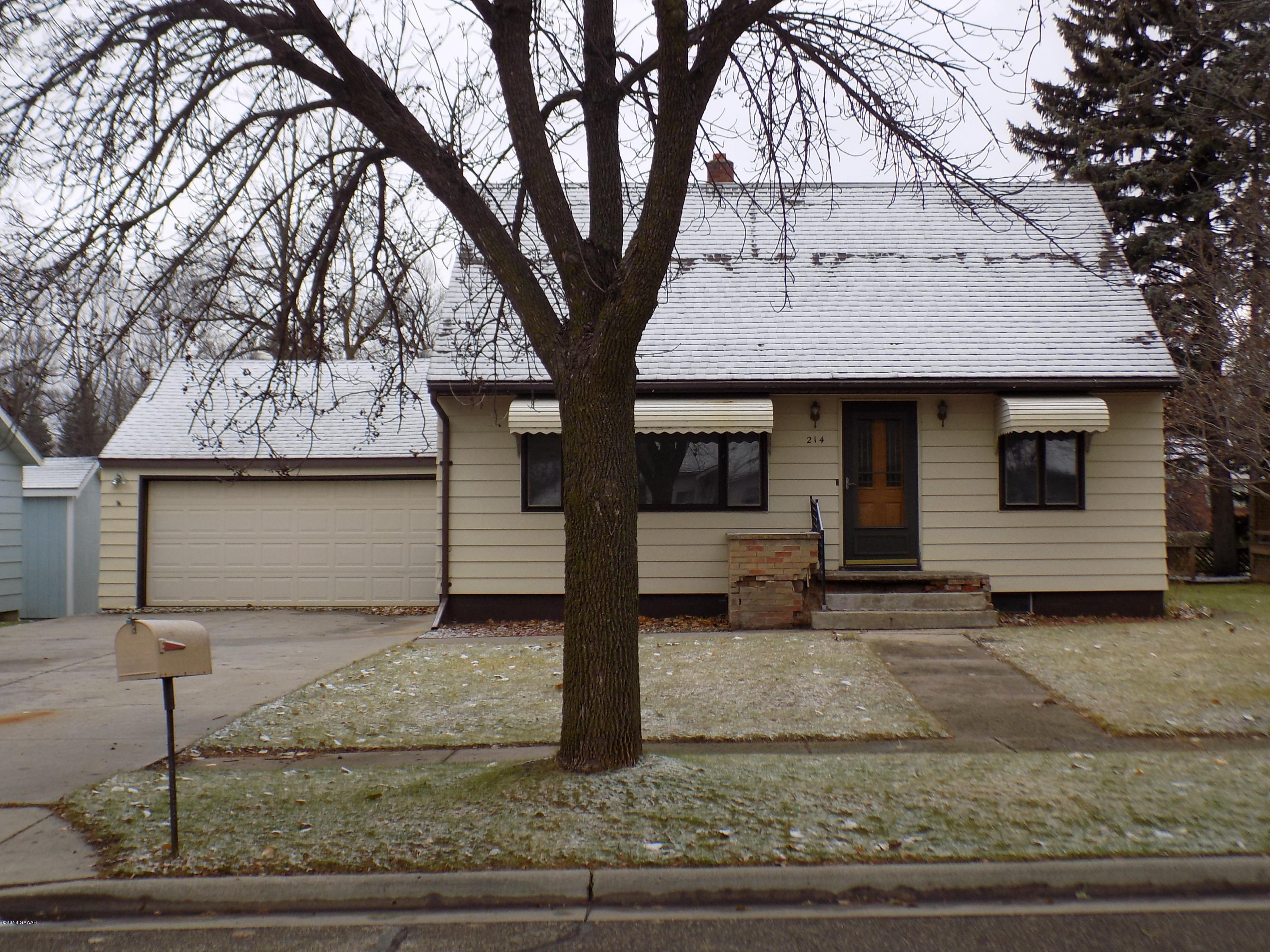 214 8th Avenue SE, Elbow Lake, MN 56531 MLS 1026142 Edina Realty