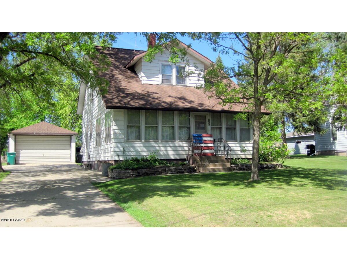 215 4th Street NE, Melrose, MN 56352 MLS 1024933 Edina Realty