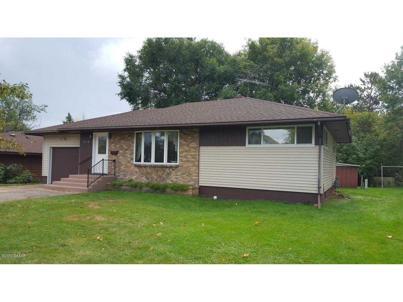 314 South Street E, Eagle Bend, MN, 56446 MLS 1023482 Edina Realty