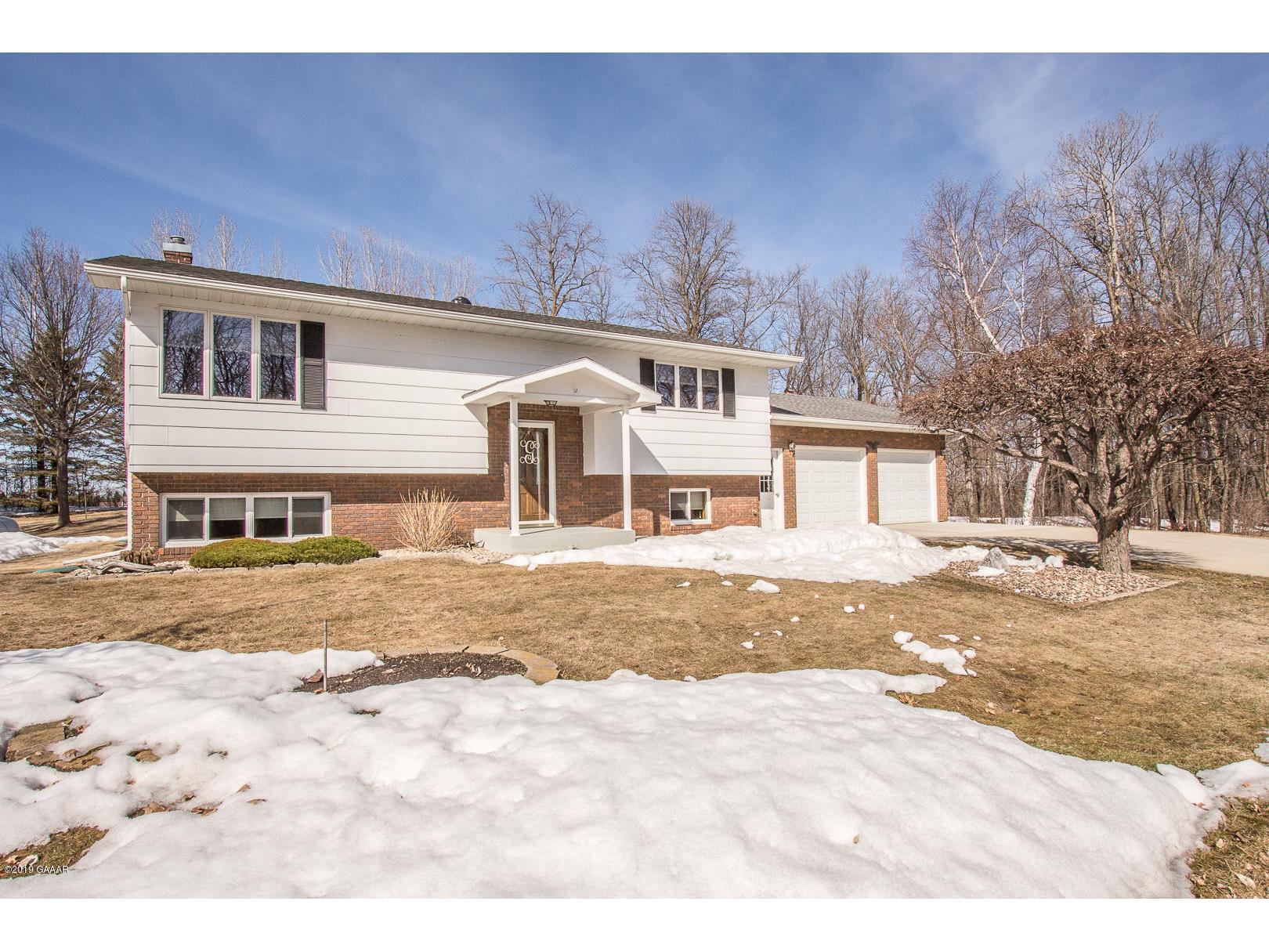 4577 E Lake Mary Road SW, Alexandria, MN 56308 MLS 1026779 Edina