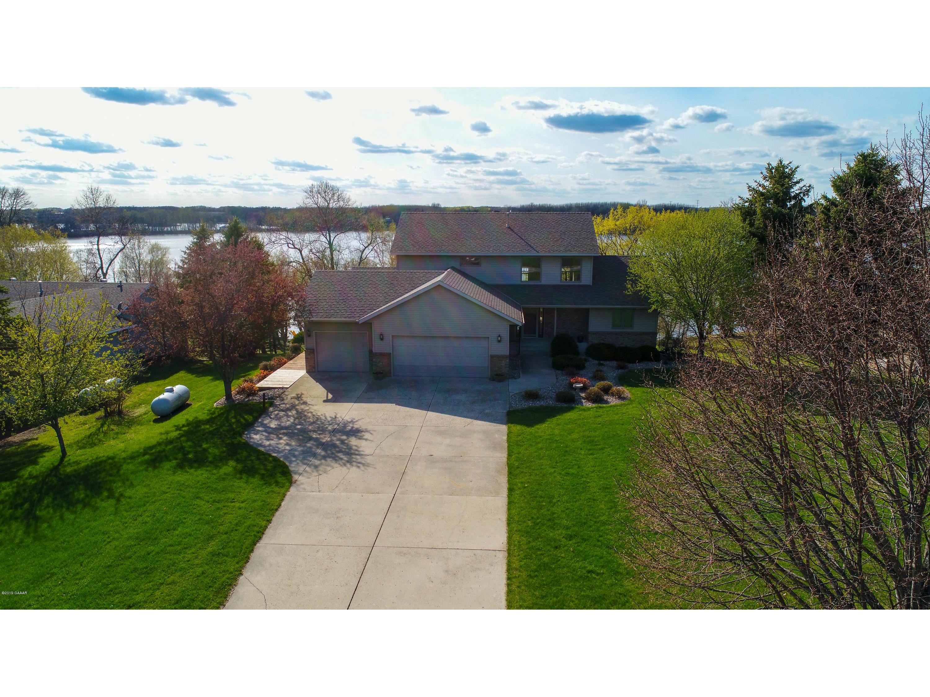 4644 Country Shores SW, Alexandria, MN, 56308 MLS 1027222 Edina Realty