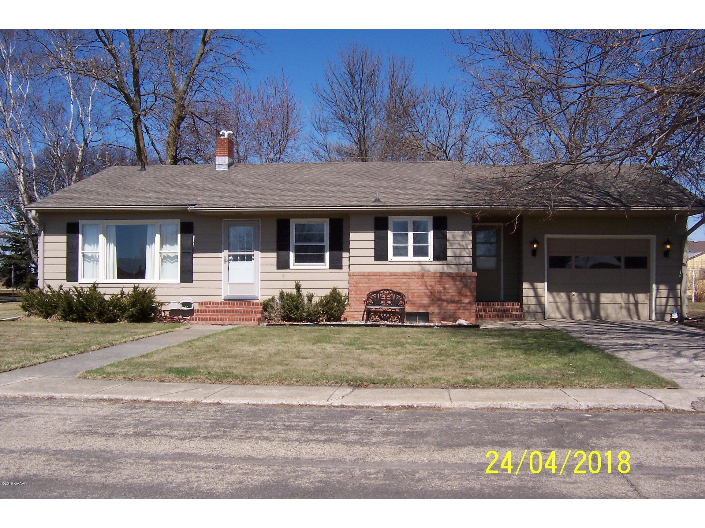 706 W 5th Street, Morris, MN, 56267 MLS 1027650 Edina Realty