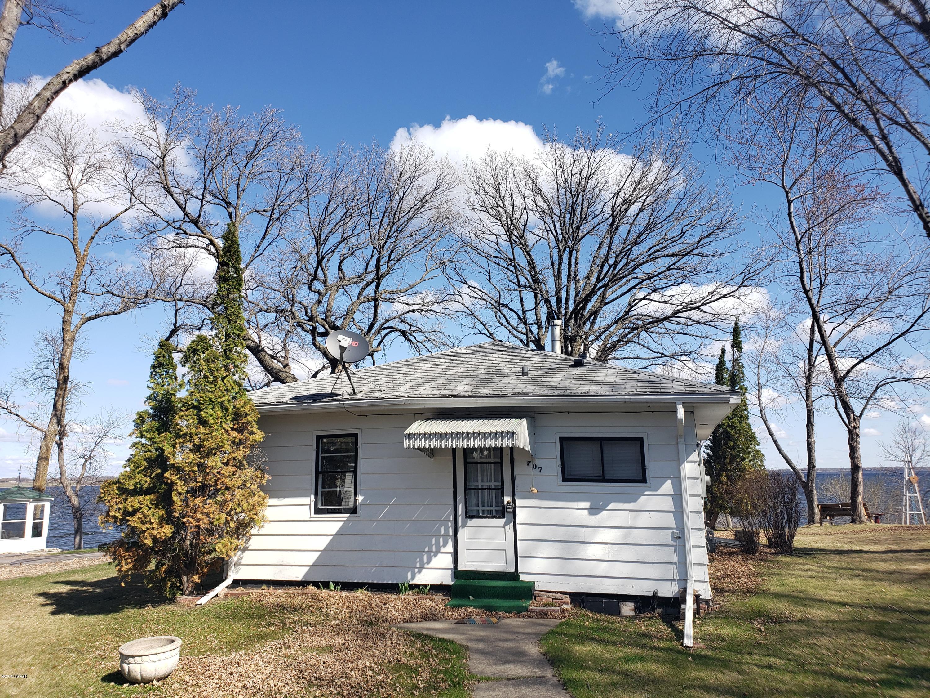 707 E Lake Street, Osakis, MN, 56360 MLS 1026513 Edina Realty