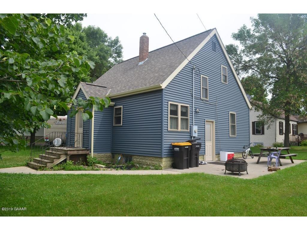 711 Wollan Street, Starbuck, MN, 56381 MLS 1027843 Edina Realty