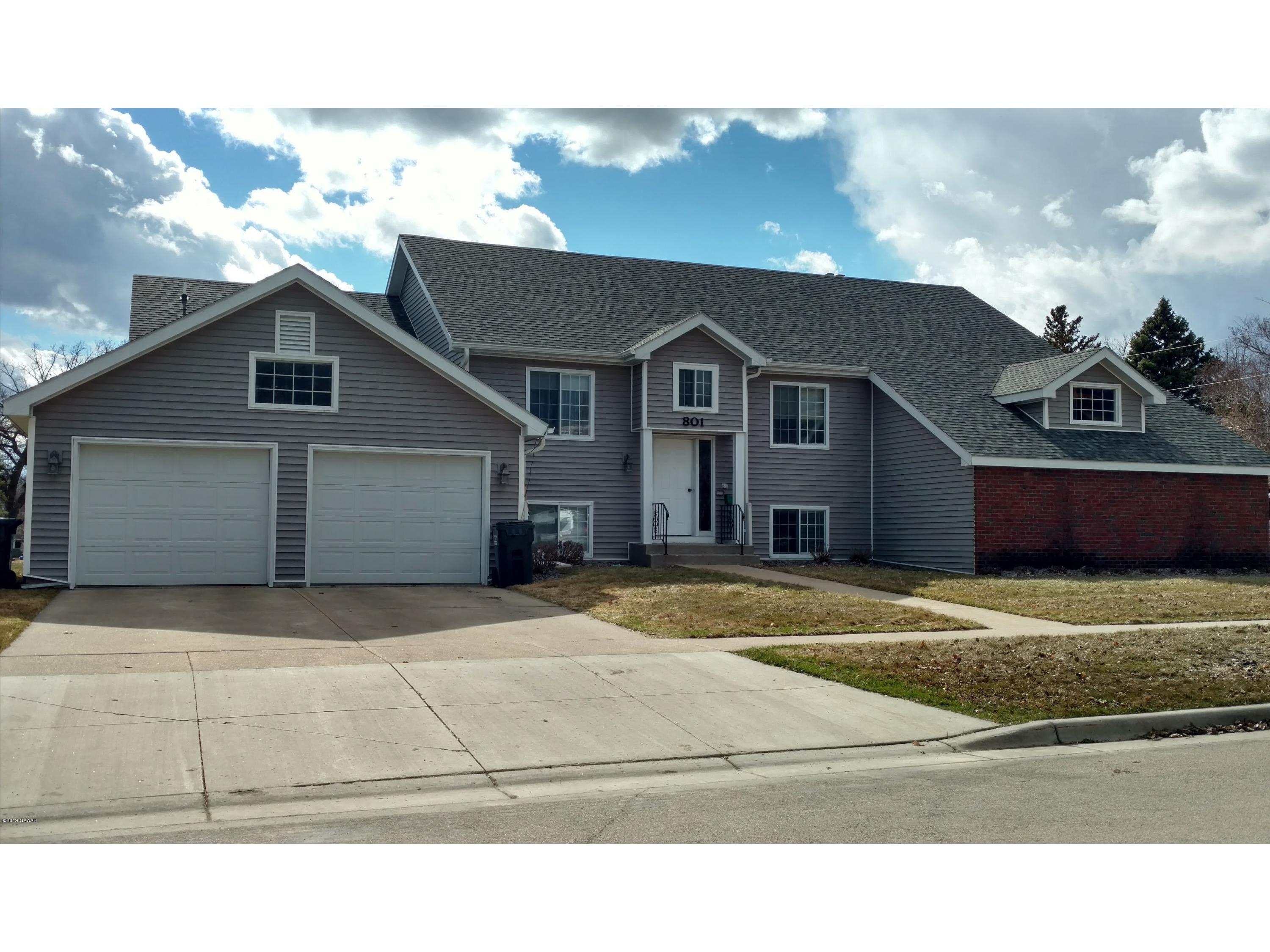 801 Idaho Avenue, Morris, MN 56267 MLS 1026961 Edina Realty