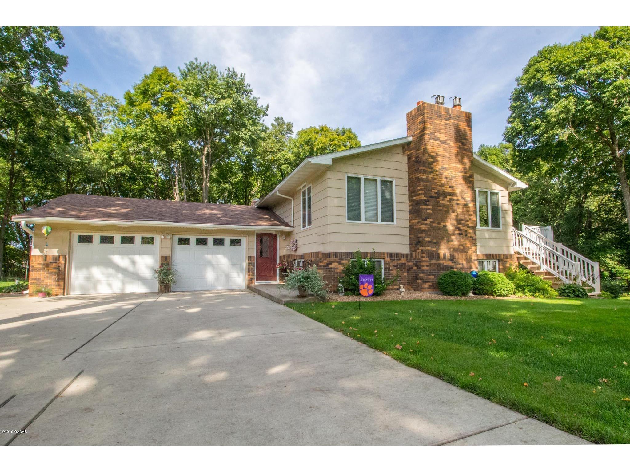 9342 Park Lane Drive Ne Alexandria Mn 56308 Mls 10 25870 Edina Realty