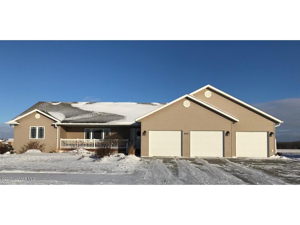 602 Knox Street, Thief River Falls, MN 56701 MLS 172569 Edina Realty