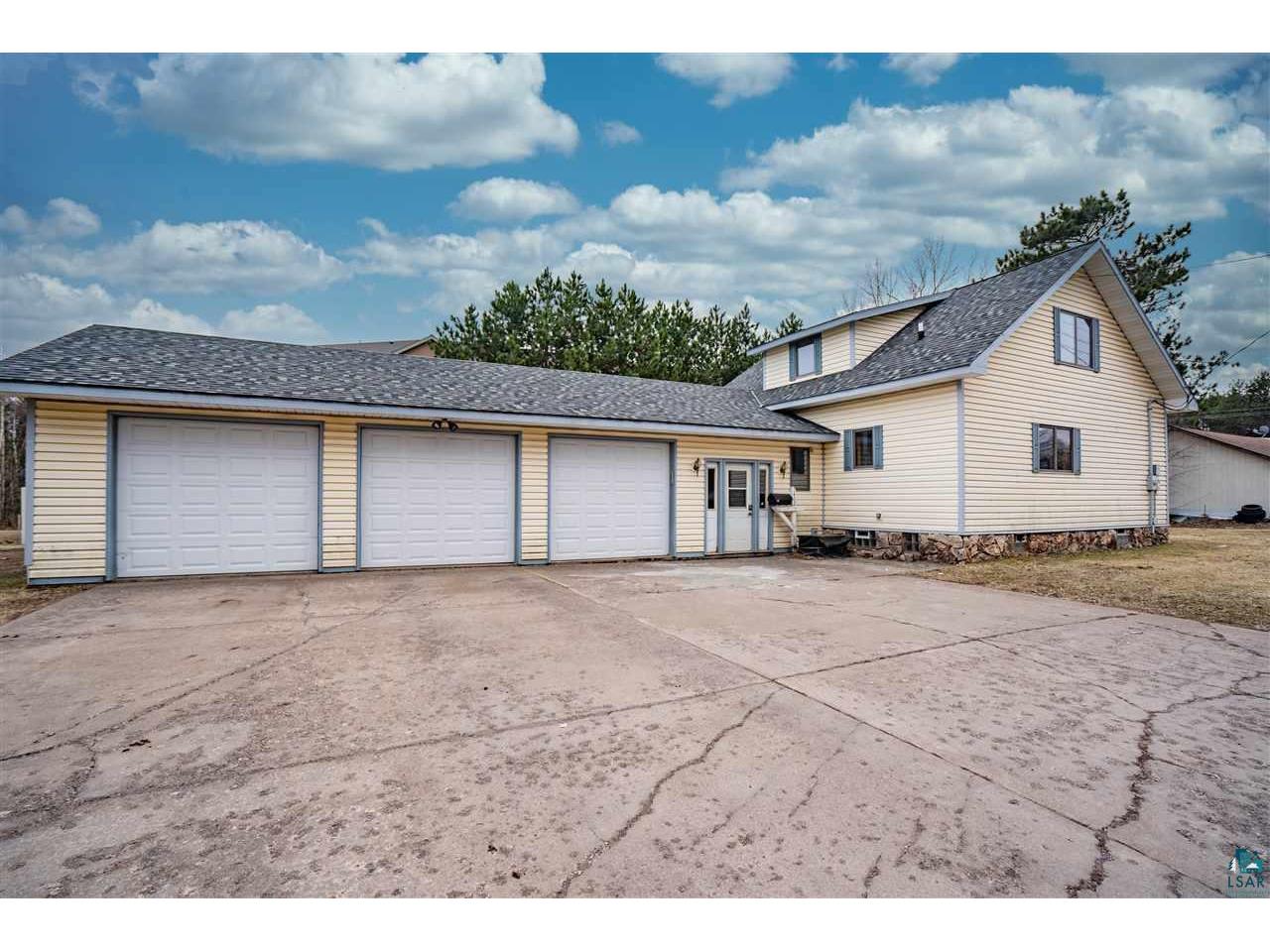 1402 Sahlman Ave, Cloquet, MN 55720 MLS 6095864 Edina Realty