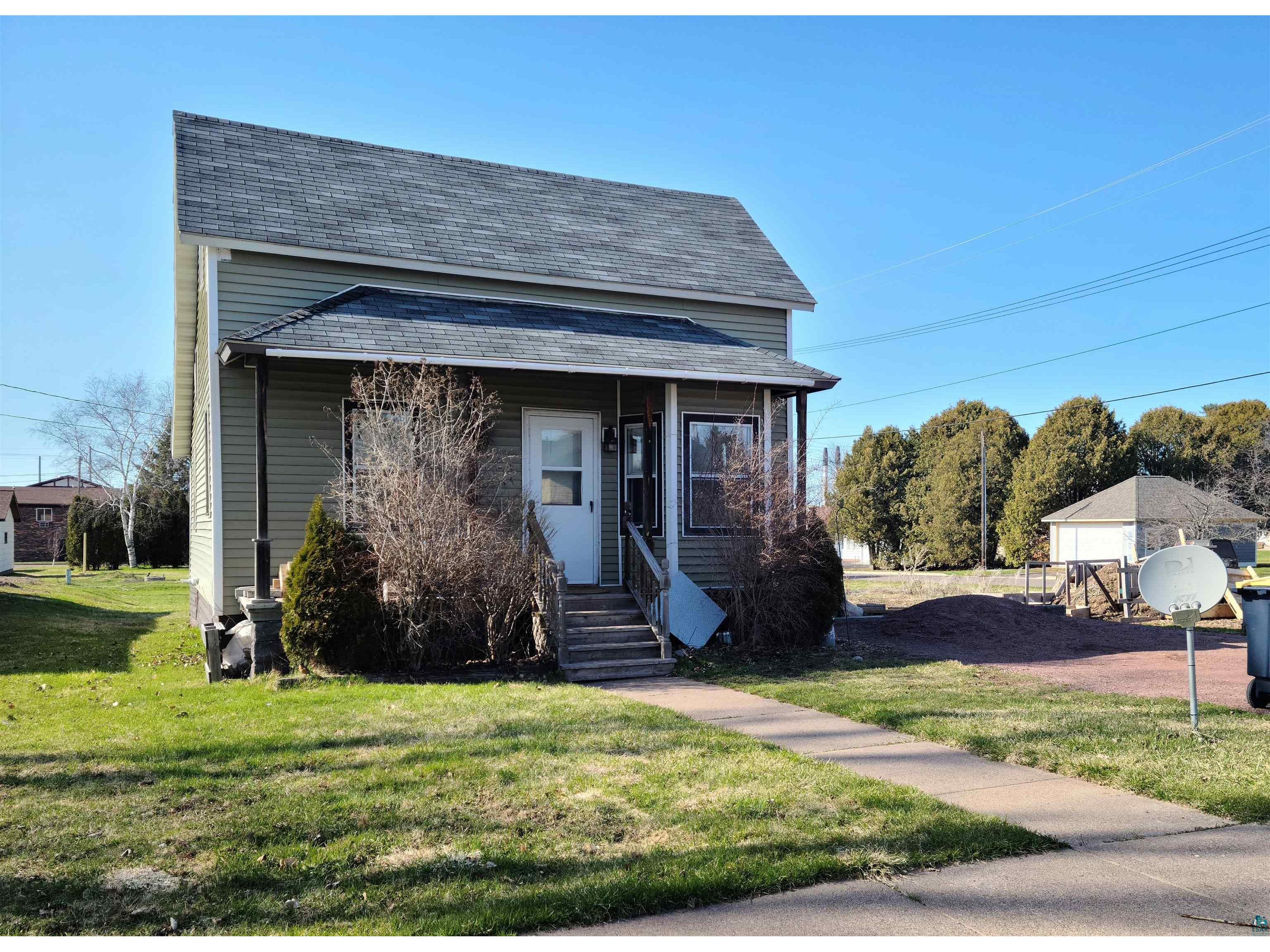 1605 3rd St W Ashland WI 54806 6102641 image1