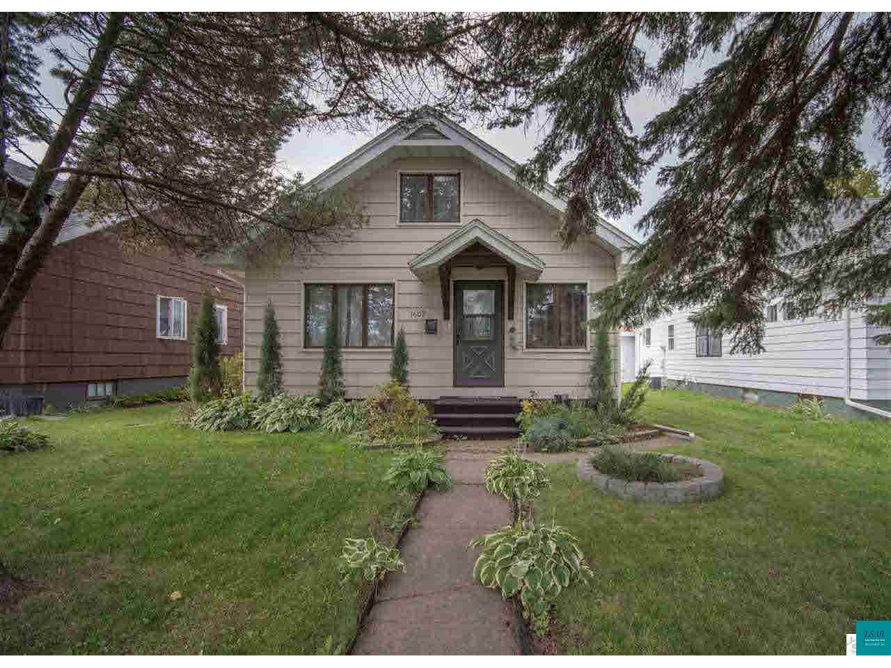 1607 Wyoming Ave, Superior, WI 54880 MLS 6059367 Edina Realty