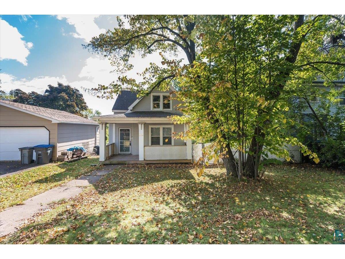 1924 E 6th St Duluth Mn 55812 Mls 6099794 Edina Realty