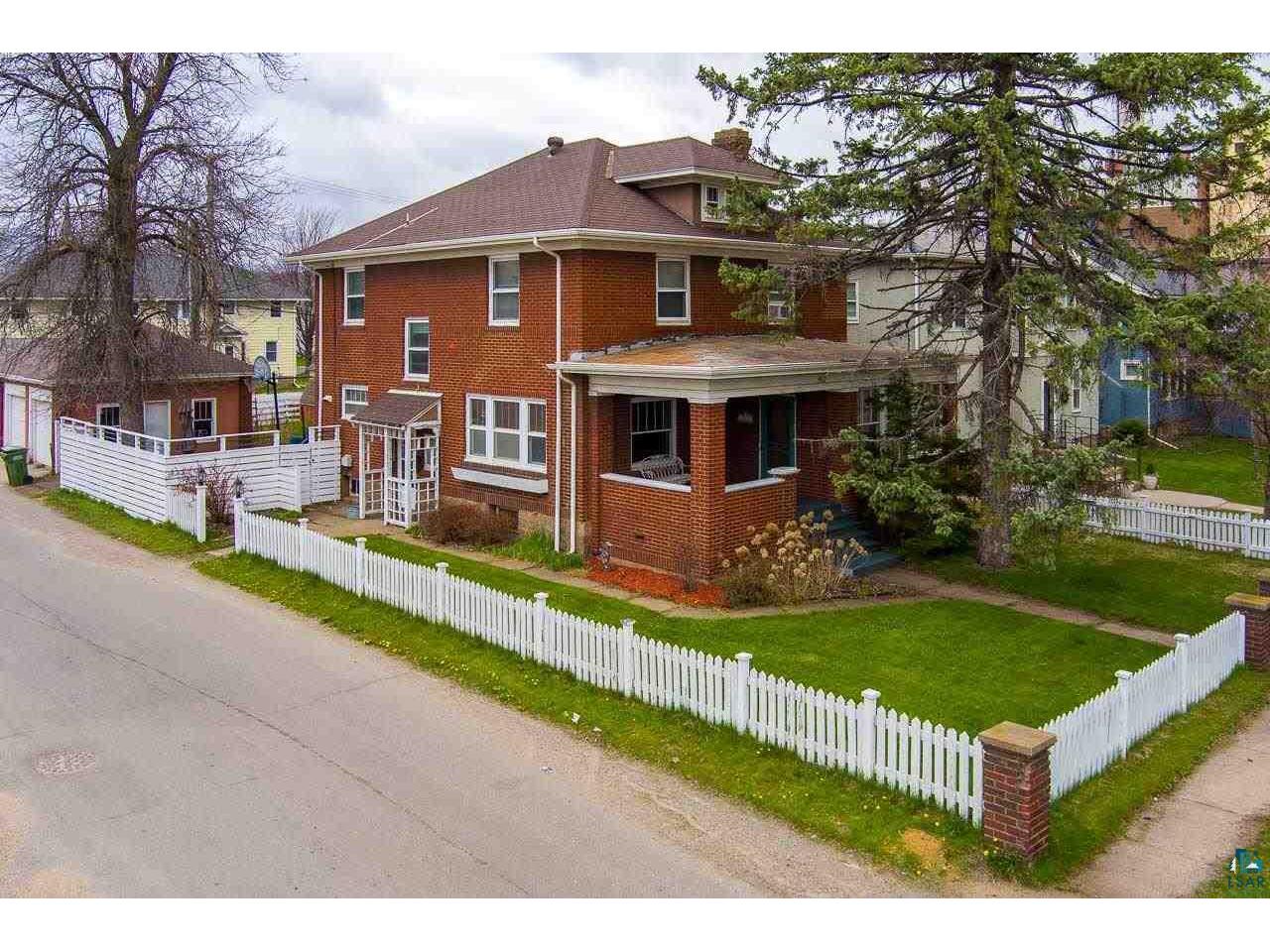 1927 7th Ave E, Hibbing, MN 55746 MLS 6096502 Edina Realty