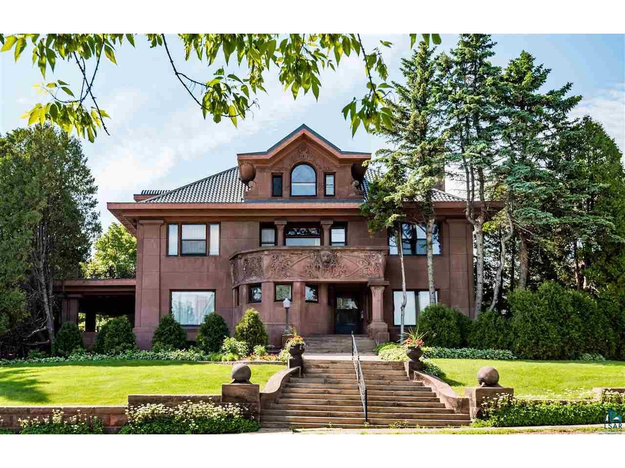 2029 E Superior St Duluth Mn 55812 Mls 6084300 Edina Realty