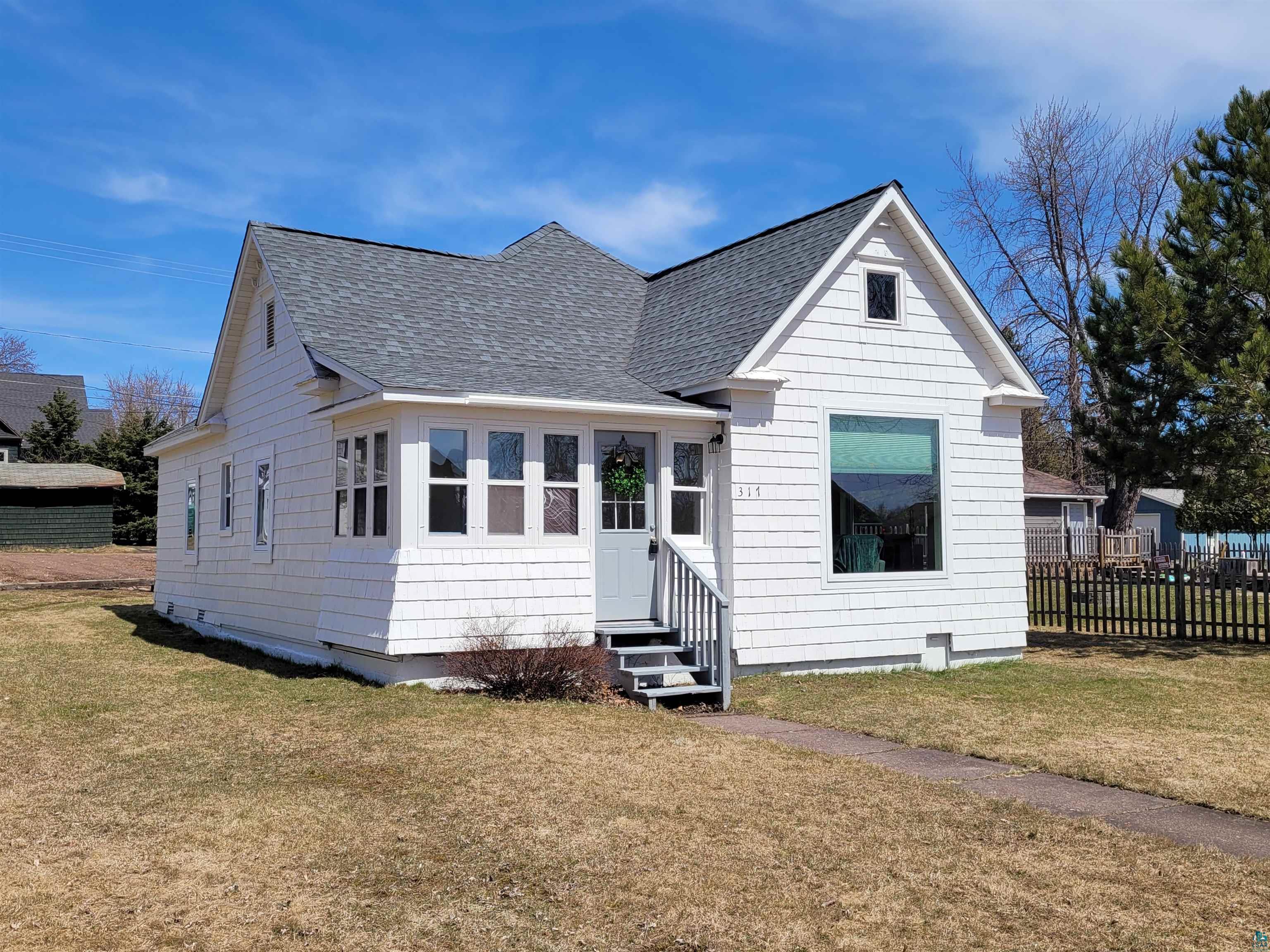 317 1st Ave, Two Harbors, MN, 55616 MLS 6102592 Edina Realty