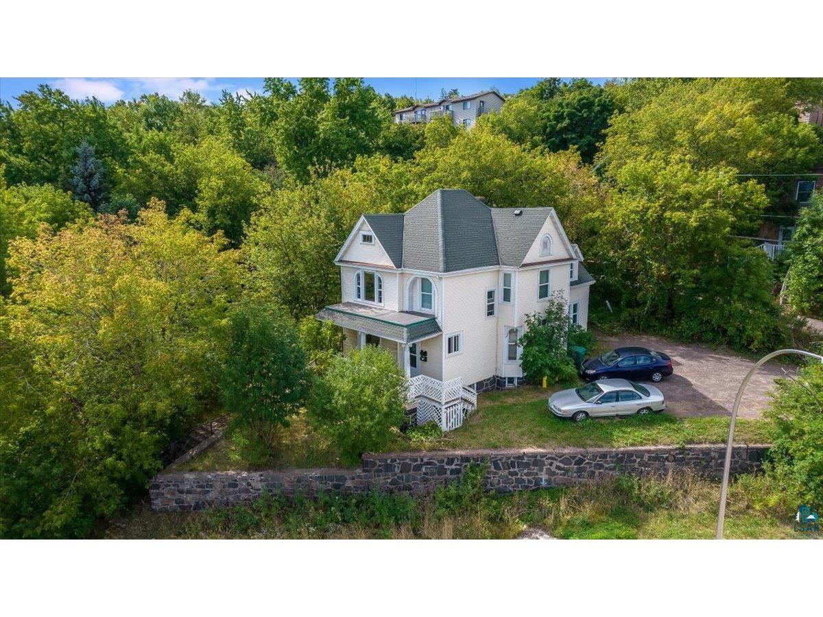 523 W 3rd St, Duluth, MN 55806 MLS 6099559 Edina Realty