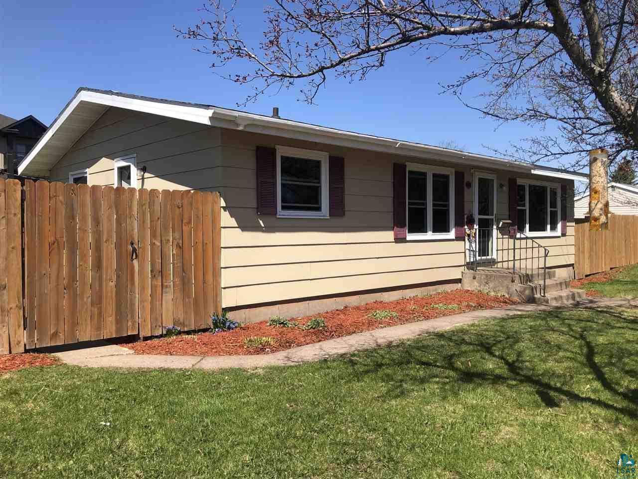 6711 Ogden Ave, Superior, WI 54880 MLS 6096388 Edina Realty