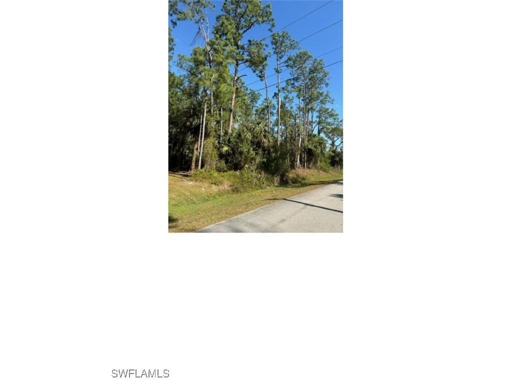 10th Avenue SE Naples FL 34117 225001941 image1