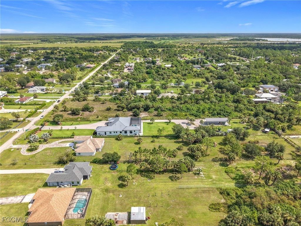 10th Street NE Naples FL 34120 2025011857 image21