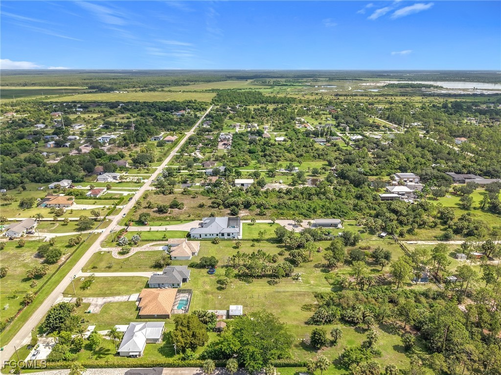 10th Street NE Naples FL 34120 2025011857 image26