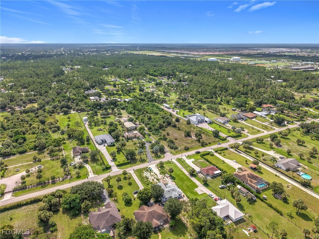 10th Street NE Naples FL 34120 2025011857 image32