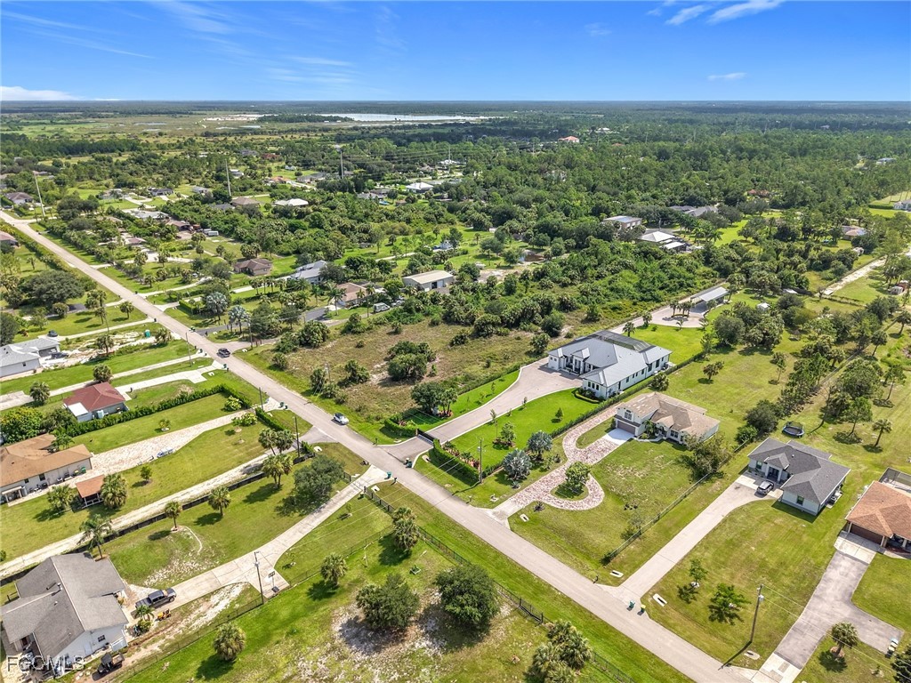 10th Street NE Naples FL 34120 2025011857 image33