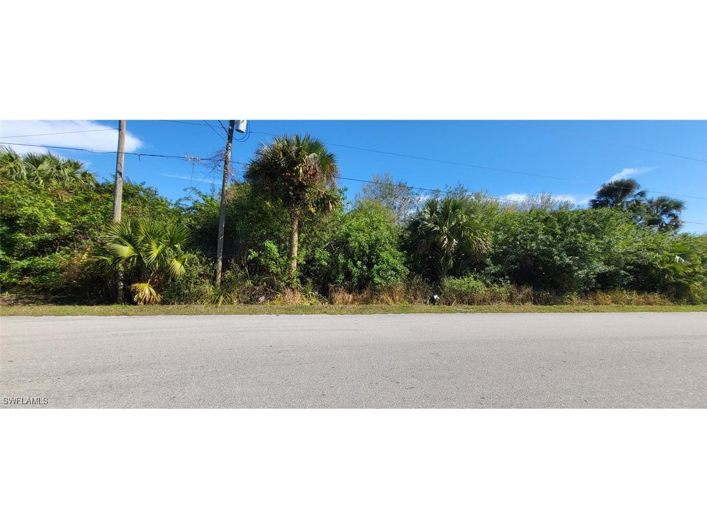 18th Street NE Naples FL 34120 225012113 image1