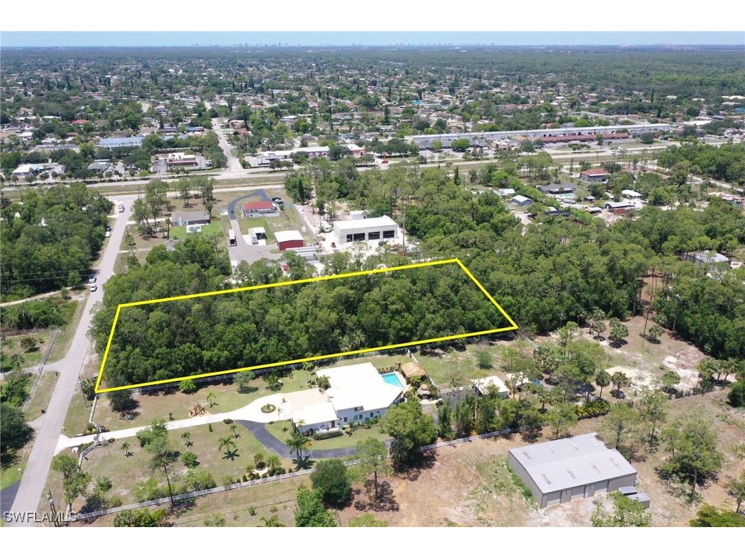 21st Avenue SW Naples FL 34117 223034274 image1