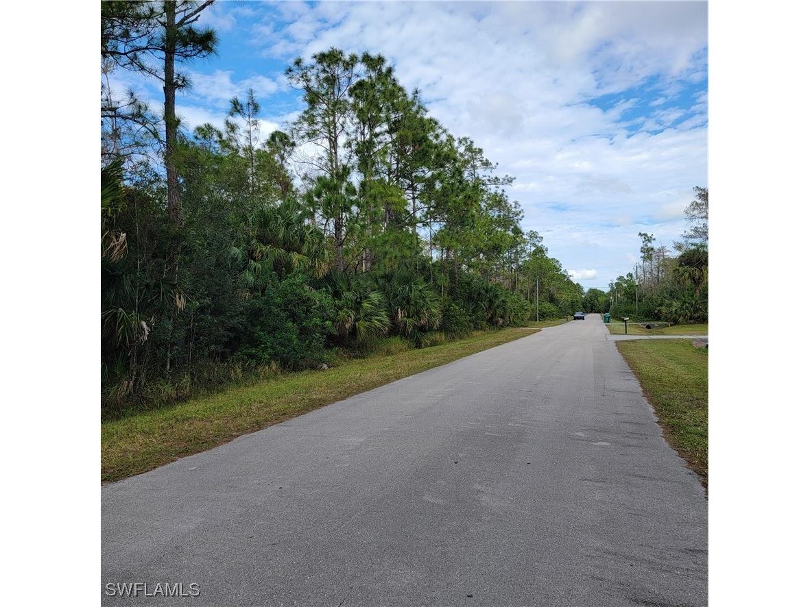 2nd St Ne Naples FL 34120 225044427 image1