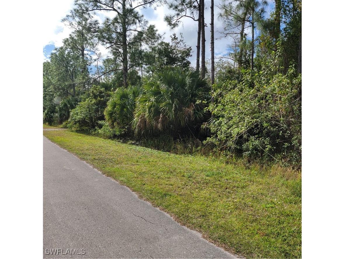 2nd St Ne Naples FL 34120 225044427 image5