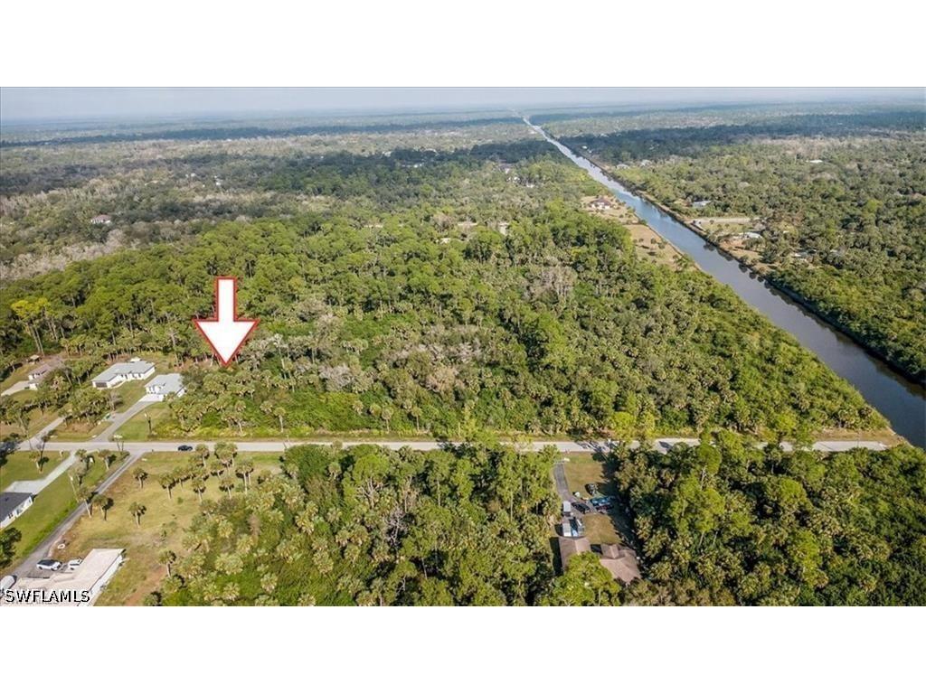 32nd Avenue SE Naples FL 34117 226013850 image1