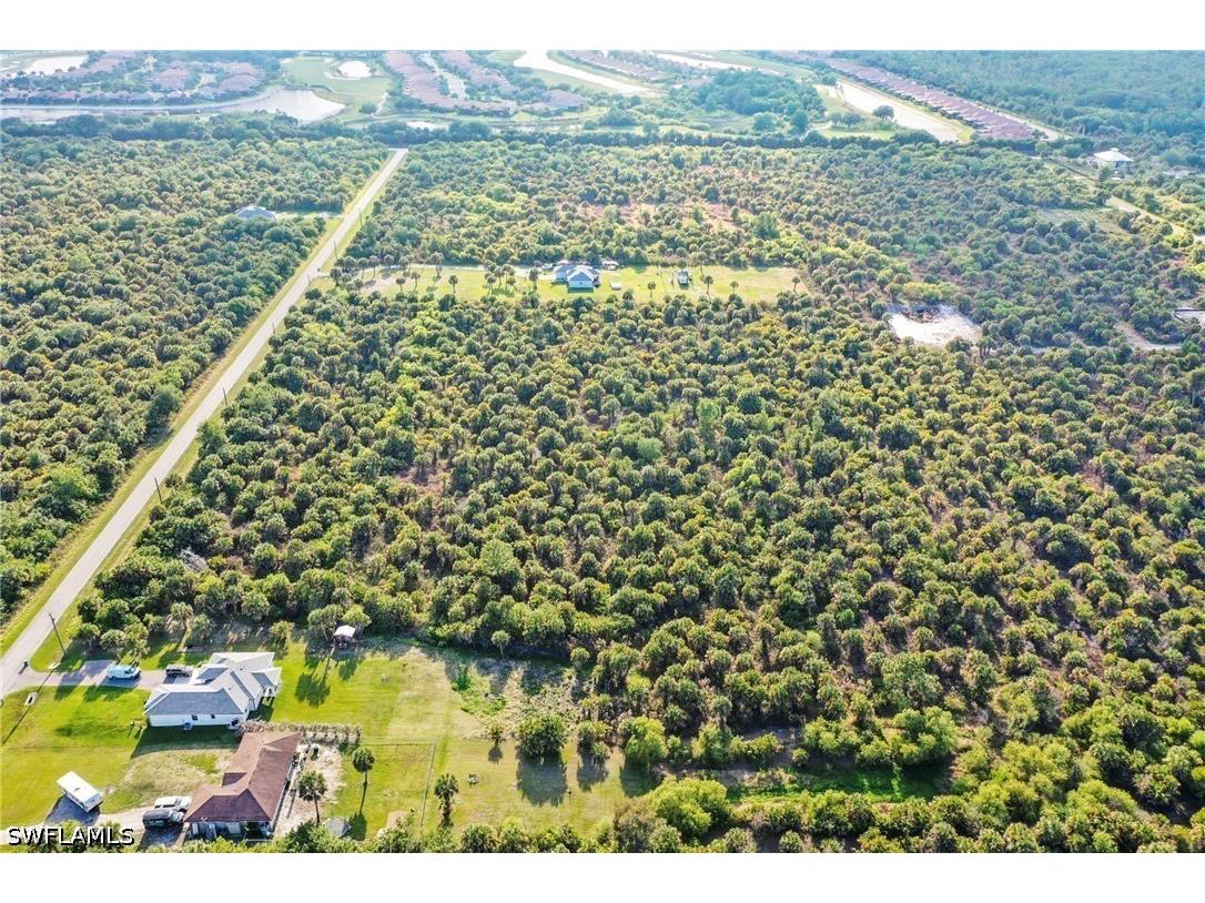37th Avenue NE Naples FL 34120 226016320 image10