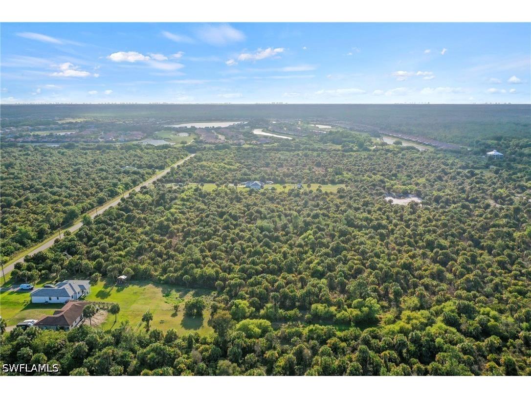 37th Avenue NE Naples FL 34120 226016320 image11