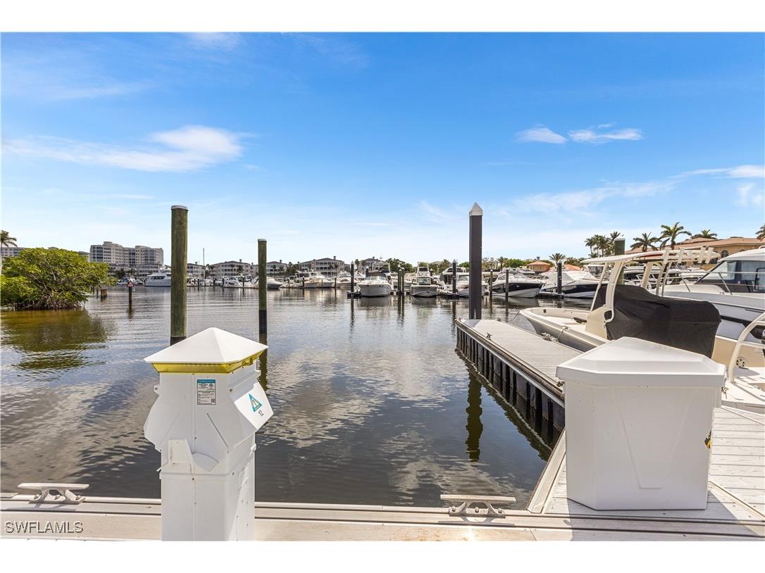 38' Boat Slip A-12 Gulf Harbour Marina Fort Myers FL 33908 225044930 image3