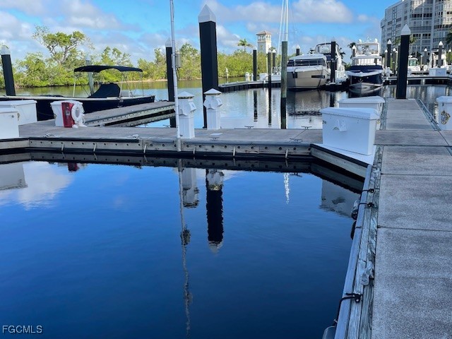 38' Boat Slip At Gulf Harbour H-17 Fort Myers FL 33908 2025013865 image2