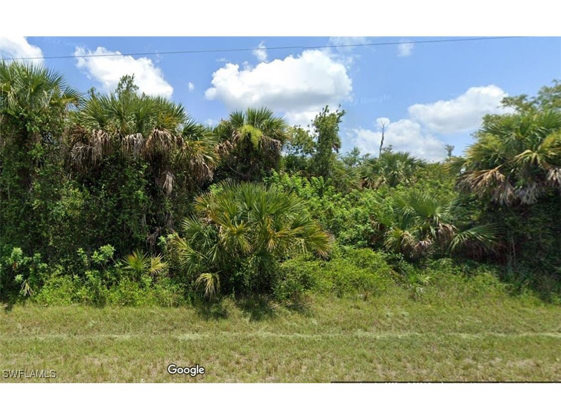 41st Ave Ne Naples FL 34120 224070397 image1