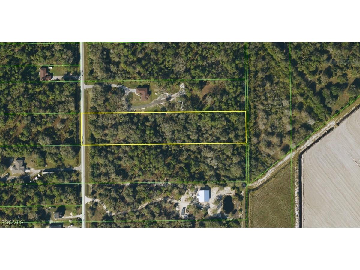 46th Street NE Naples FL 34120 2025021372 image1