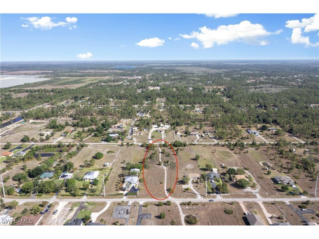 47th Avenue NE Naples FL 34120 223022096 image1