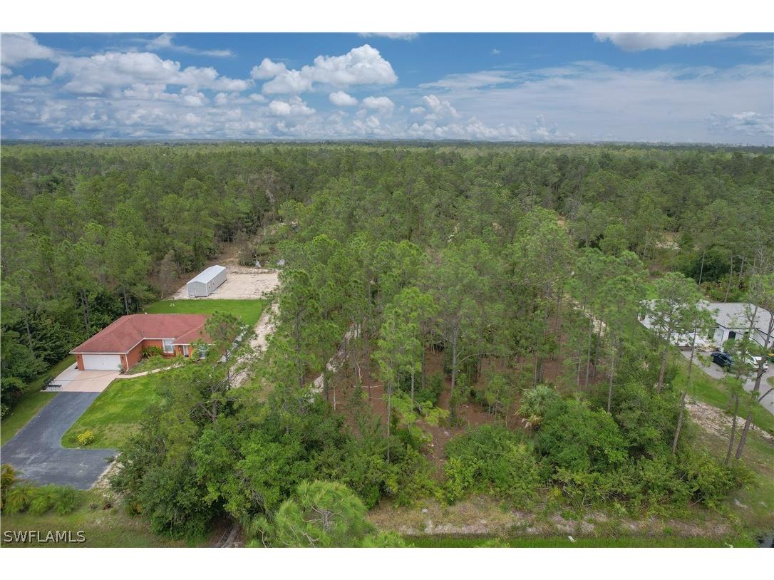 47th Avenue NE Naples FL 34120 224031871 image1