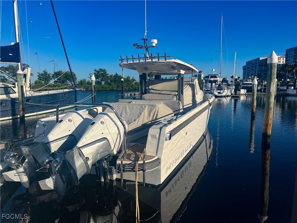 48' Boat Slip G-5 Gulf Harbour Marina Fort Myers FL 33908 2025013178 image4