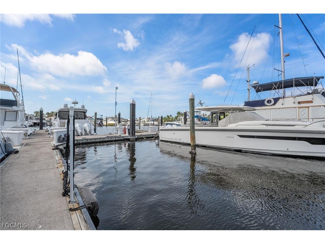 48 Ft Boat Slip At Gulf Harbour G-4 Fort Myers FL 33908 2025010557 image18