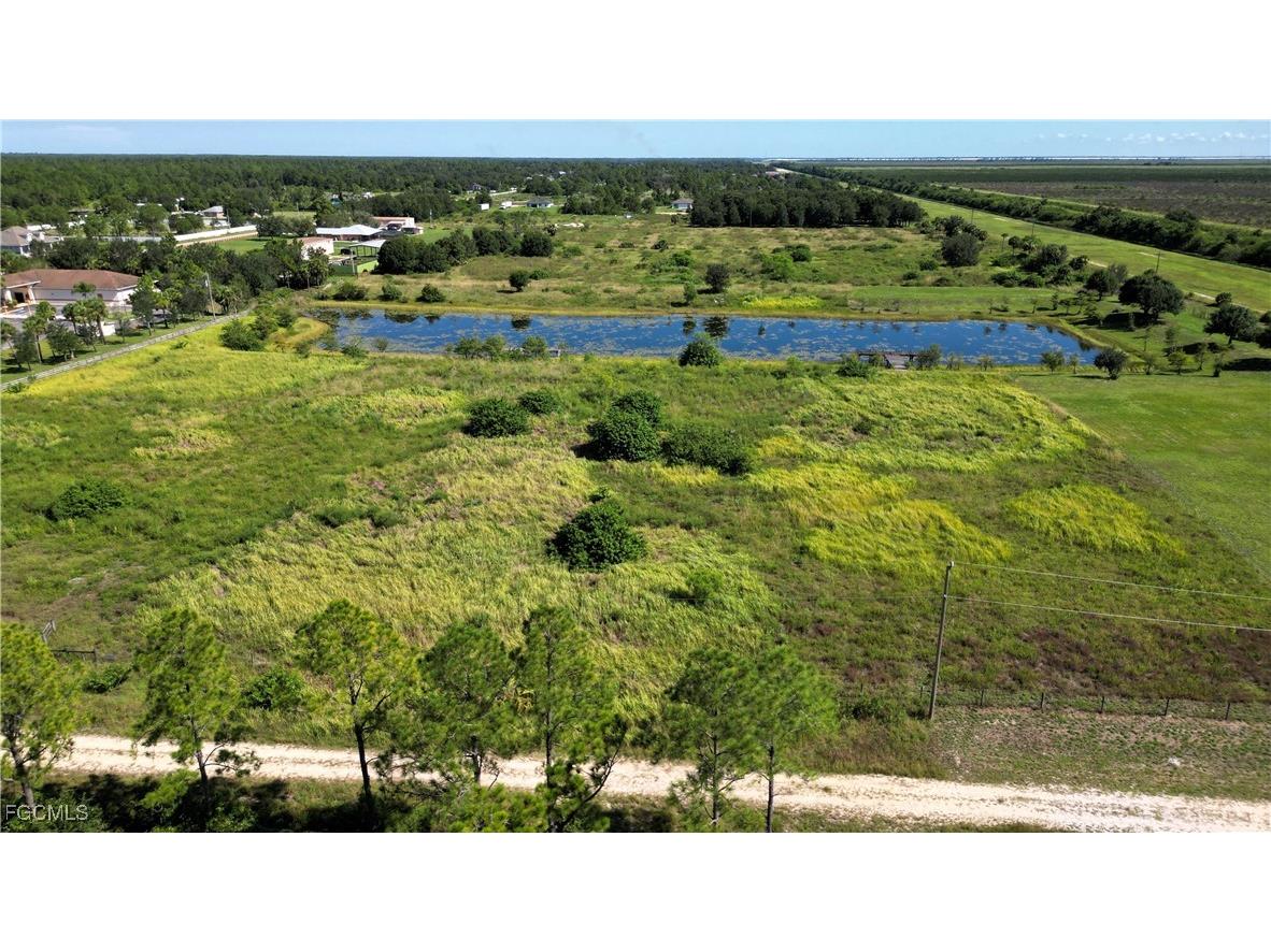 4th Terrace Labelle FL 33935 2026001359 image1