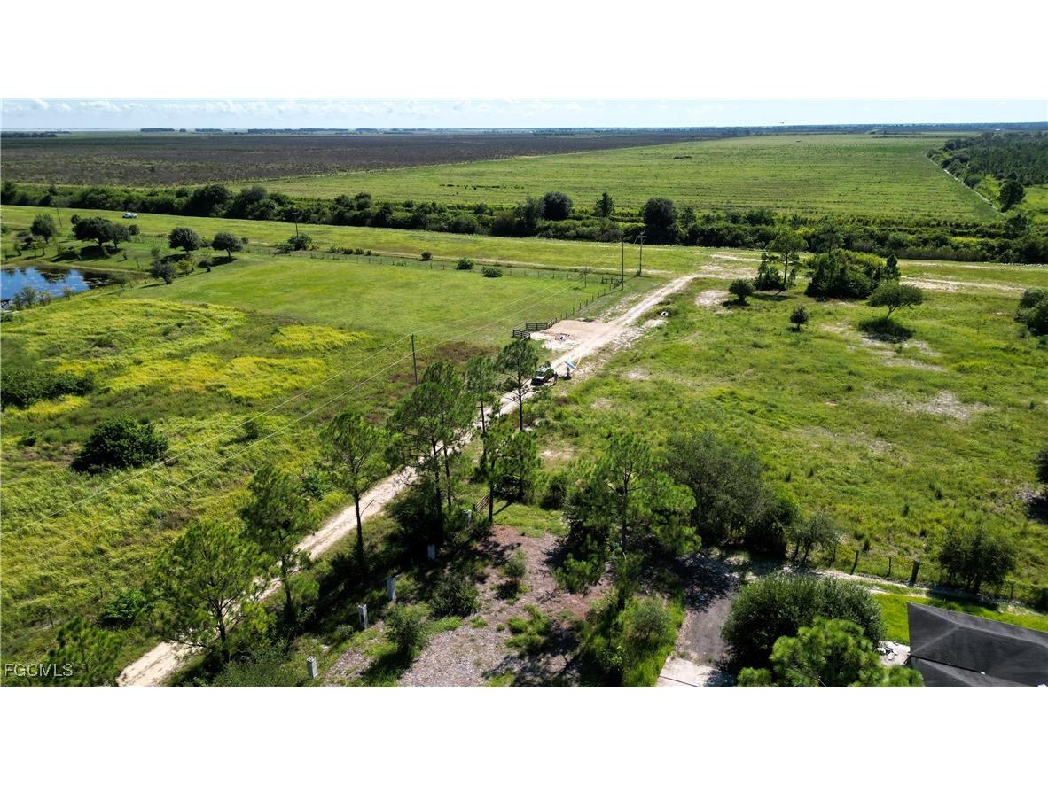 4th Terrace Labelle FL 33935 224067902 image7