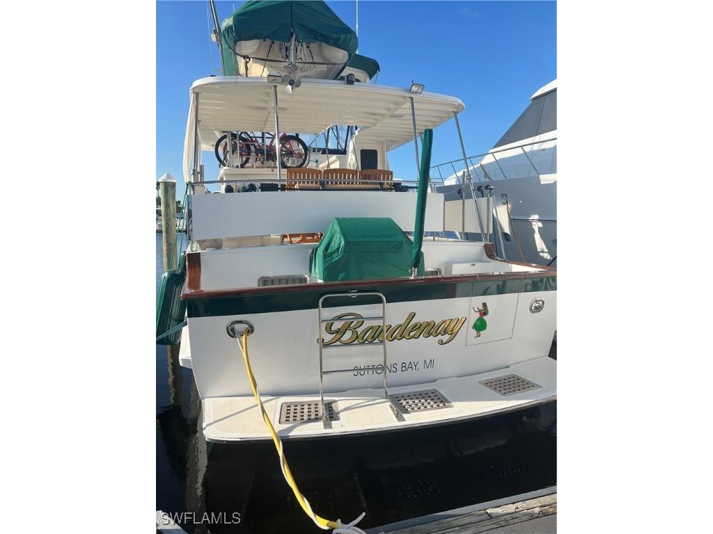 50' Boat Slip E-18 Gulf Harbour Marina Fort Myers FL 33908 224090529 image2